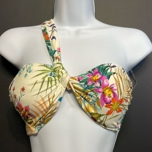 Shade & Shore woman’s tropical print bikini top. Size S - Picture 1 of 5